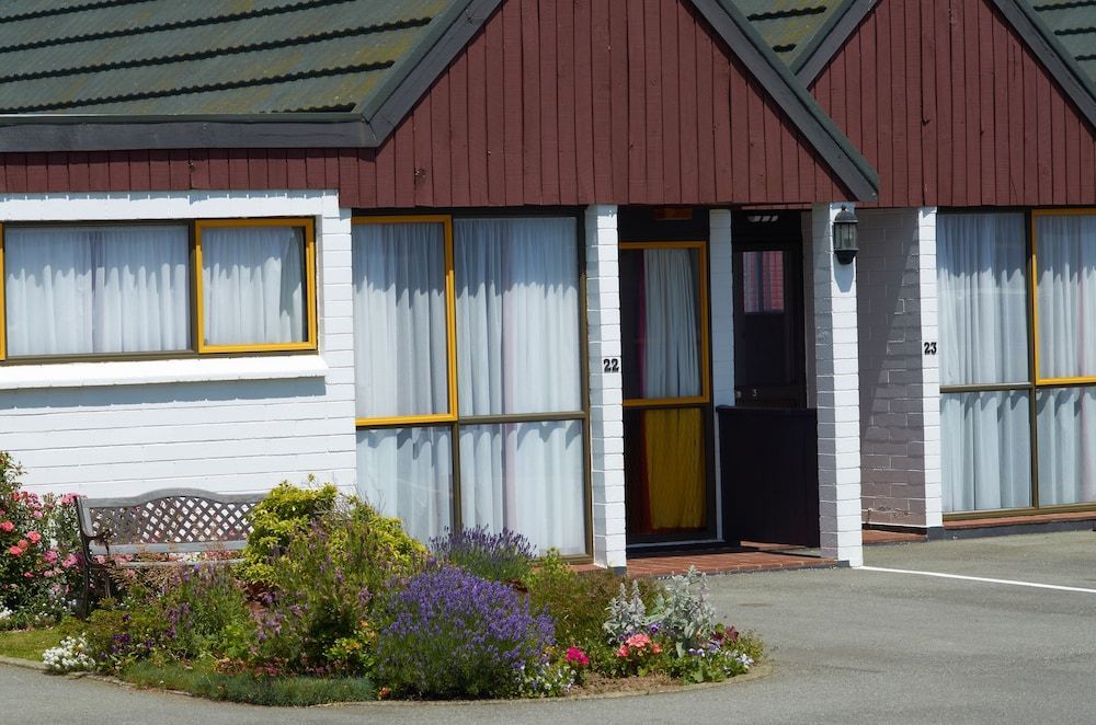 Bavarian Motel 2