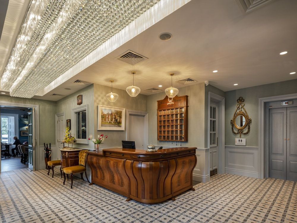 Avalon House Hotel 2