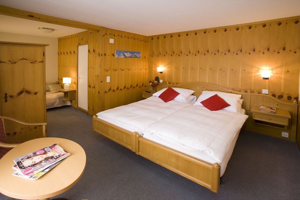 Hotel Oberland 1