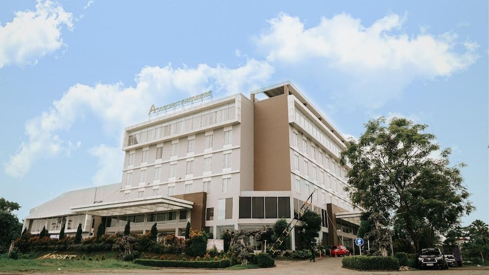 Ascent Premiere Hotel & Convention Pasuruan 1