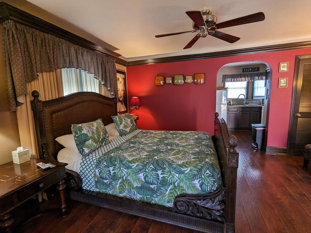Los Gatos Garden Inn Hotel 1