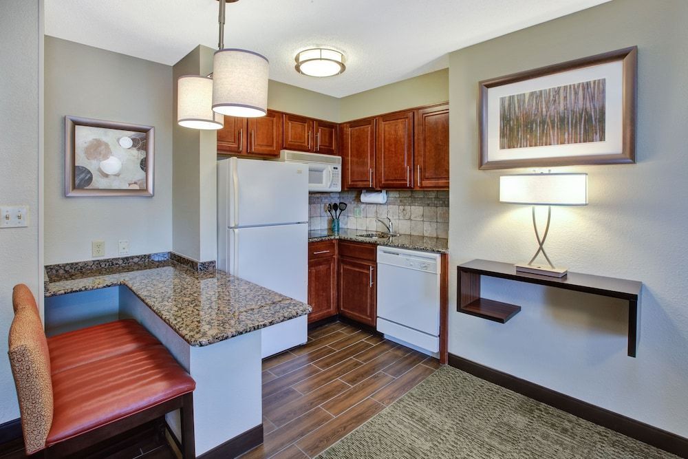 Staybridge Suites LOUISVILLE-EAST by IHG 2