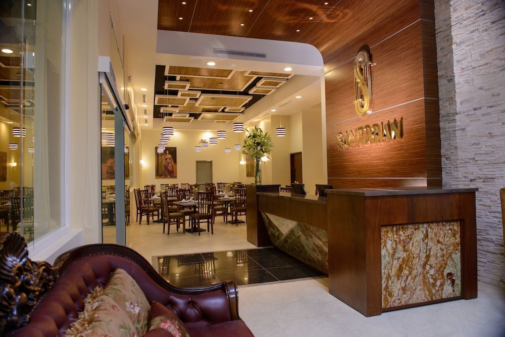 Hotel Santorian 2