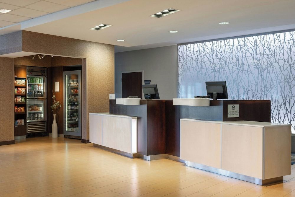 Fairfield Inn & Suites by Marriott Springfield Northampton/Amherst 2