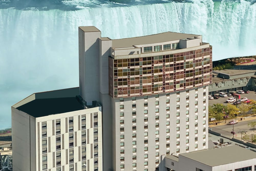 Wyndham Grand Fallsview Hotel 1