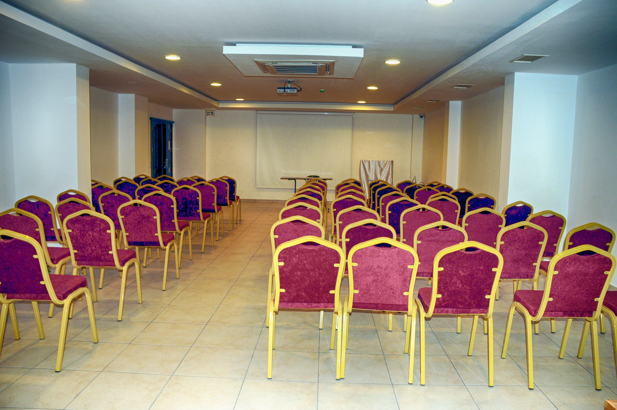 Club Shark Hotel 2
