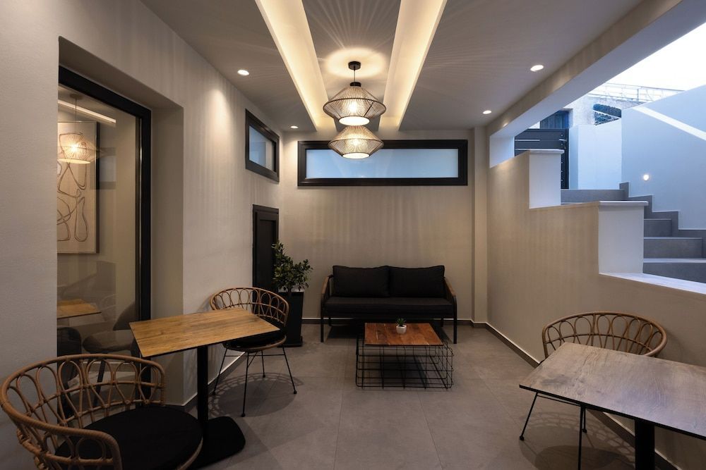 Kudos Suites Firostefani 2