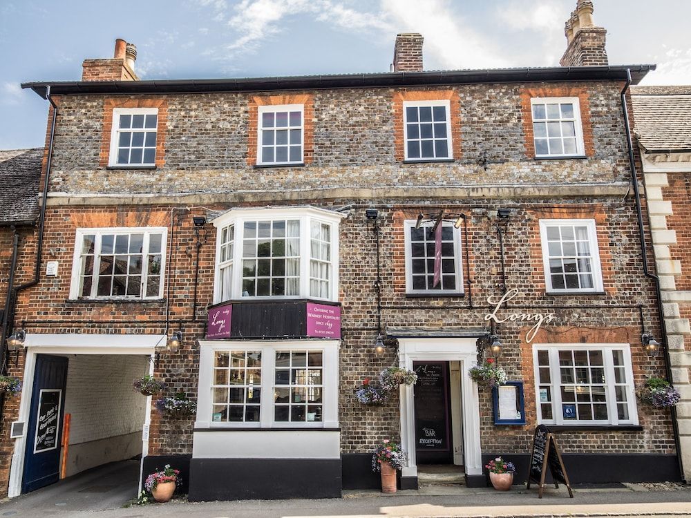 Longs Hotel & Inn 1