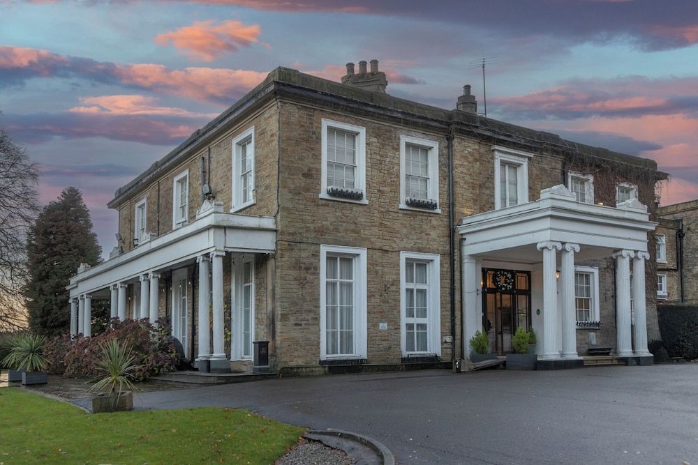Ringwood Hall Hotel & Spa, Best Western Signature Collection 1