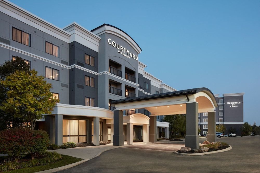 Courtyard by Marriott Mississauga-Airport Corporate Centre West 1