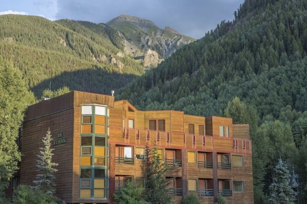 Ice House Suites and Condominiums 1