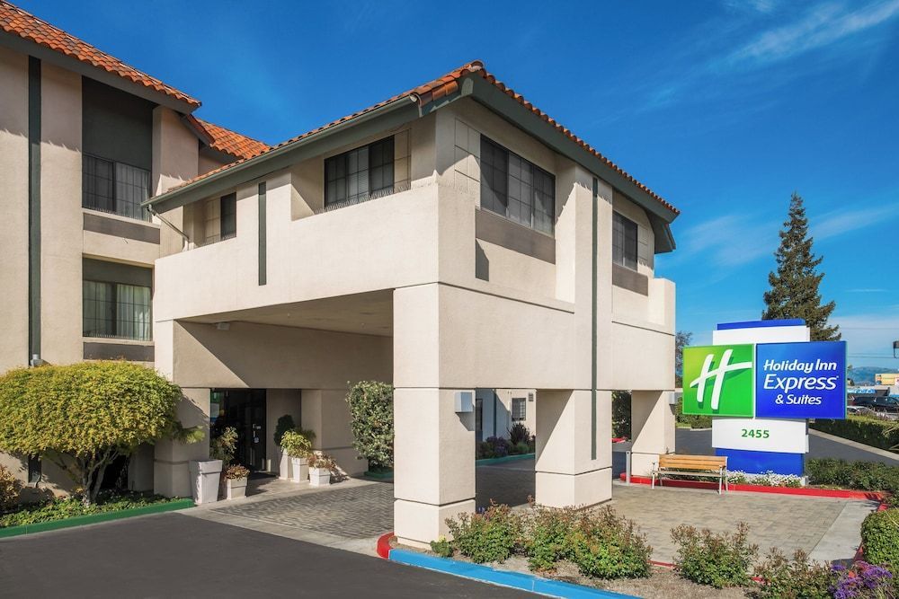 Holiday Inn Express & Suites SANTA CLARA - SILICON VALLEY by IHG 1