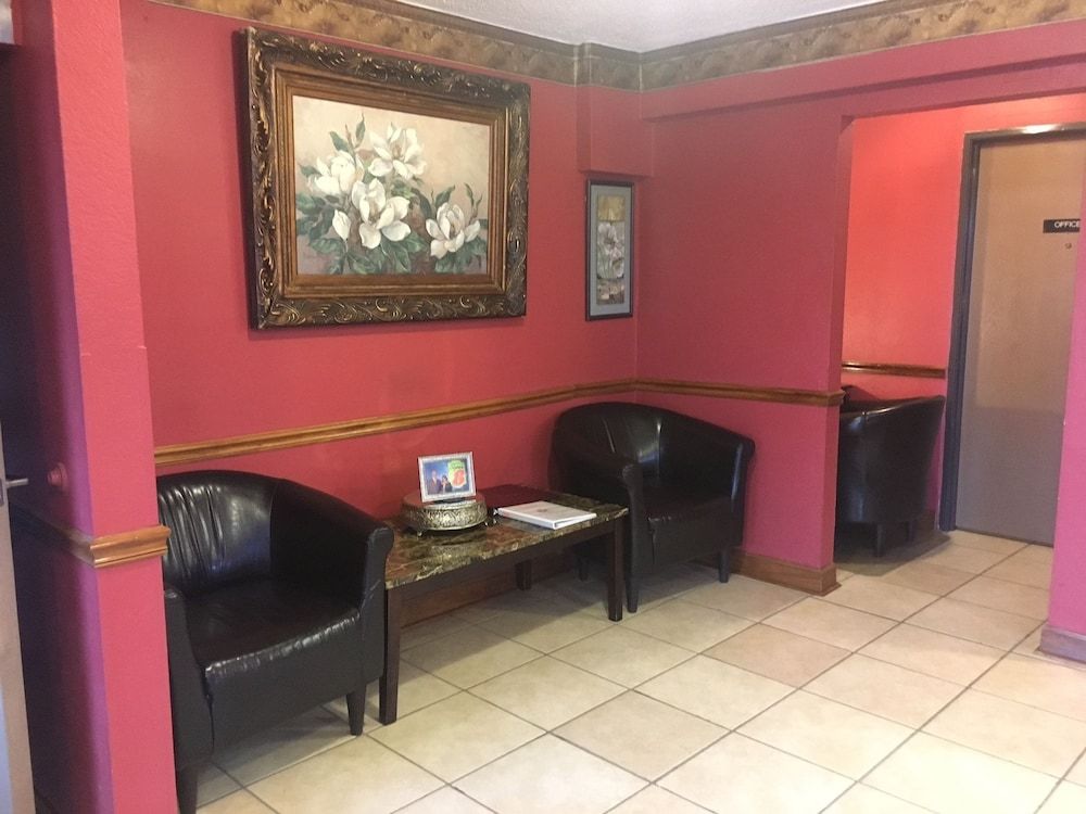 Super 8 by Wyndham New Castle 2