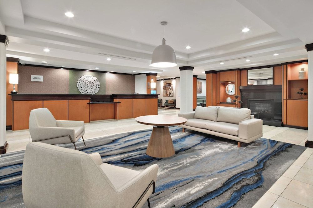 Fairfield Inn & Suites by Marriott Marietta 2