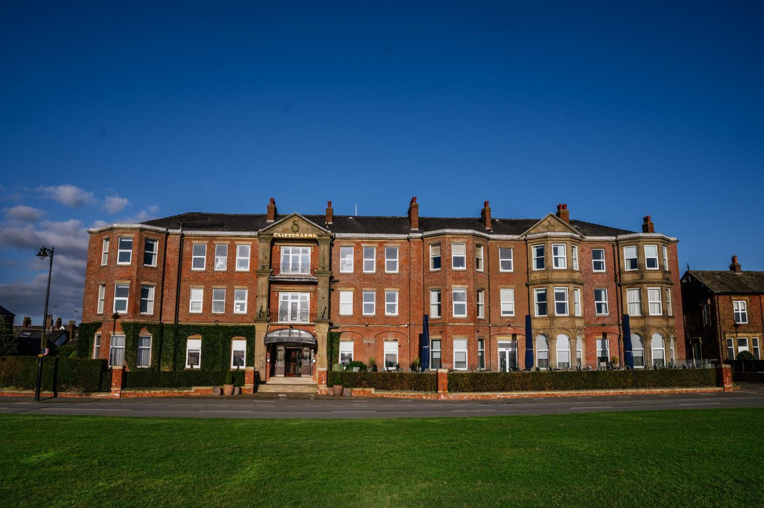 Clifton Arms Hotel 1