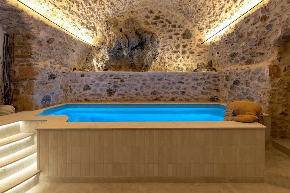 YeeOn Boutique Hotel, Gythio - Historic Hotels of Europe 1