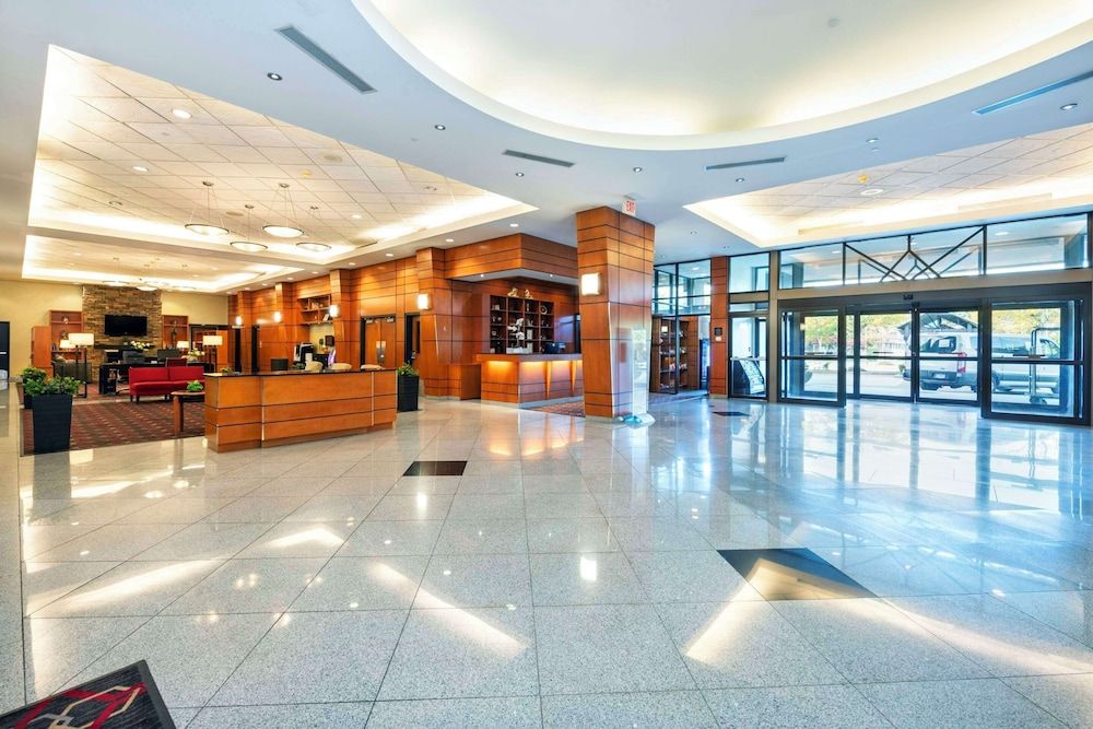Grand Park Hotel Vancouver Airport, an Ascend Collection Hotel 2