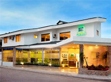 Hotel MC Suites - Confort cerca del Aeropuerto 1