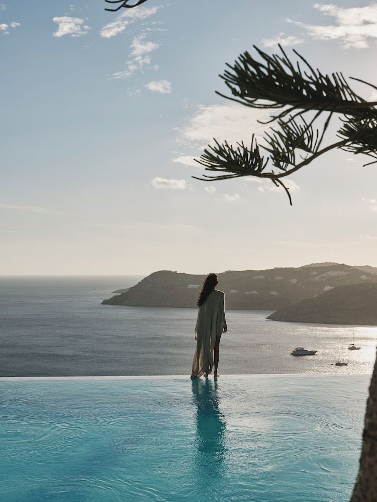 Myconian Utopia Relais & Chateaux 1