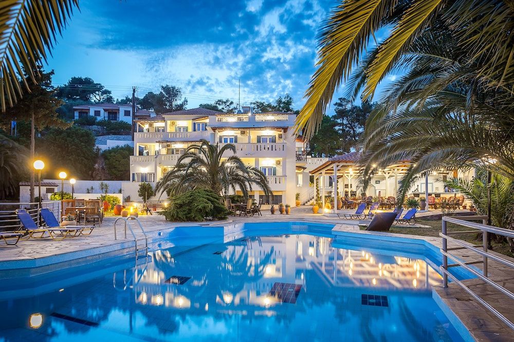 Stafylos Suites Boutique Hotel 1