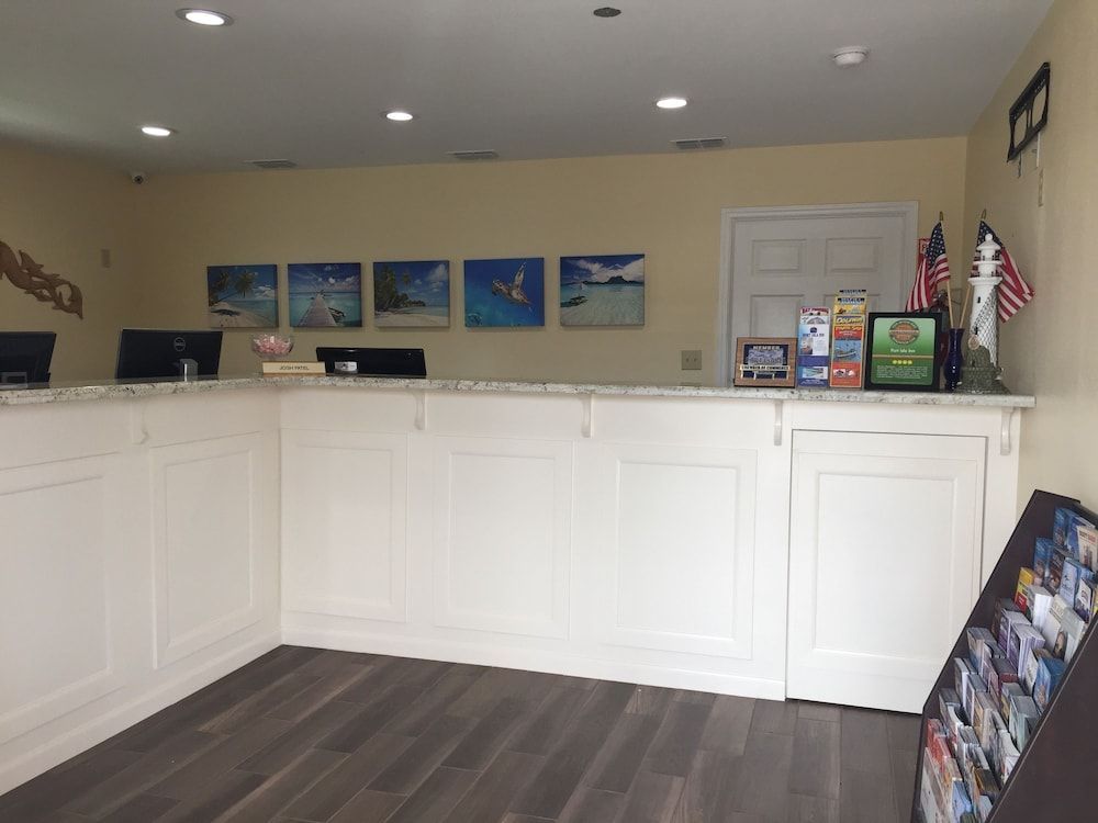 Port Isla Inn 1