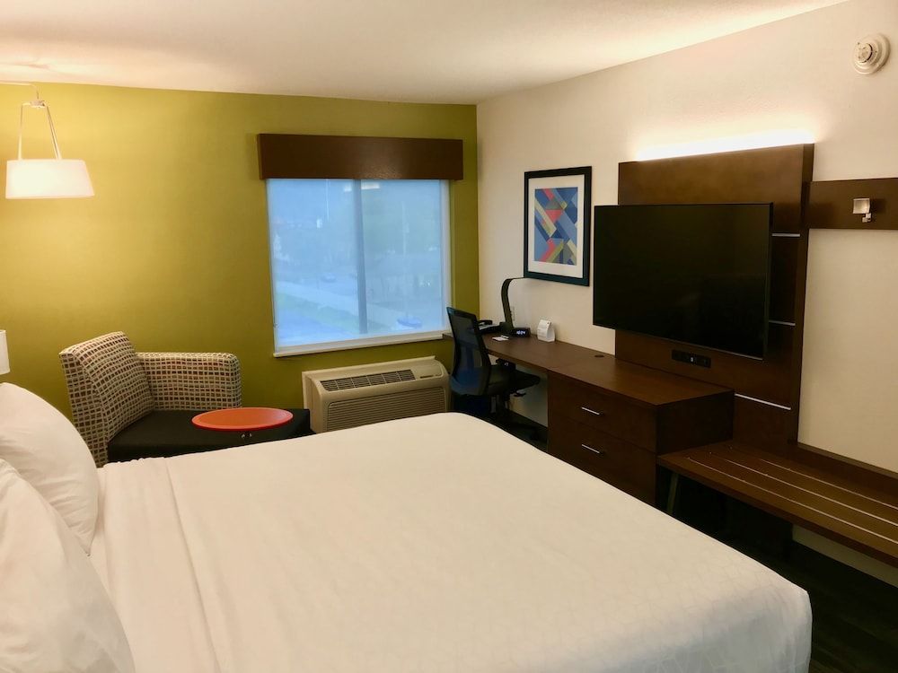 Holiday Inn Express FISHKILL-MID HUDSON VALLEY by IHG 2