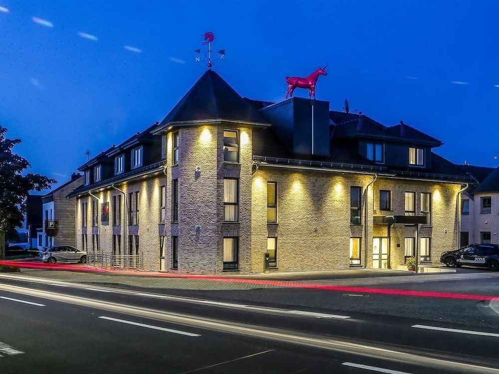 Hotel Rotes Einhorn **** 1