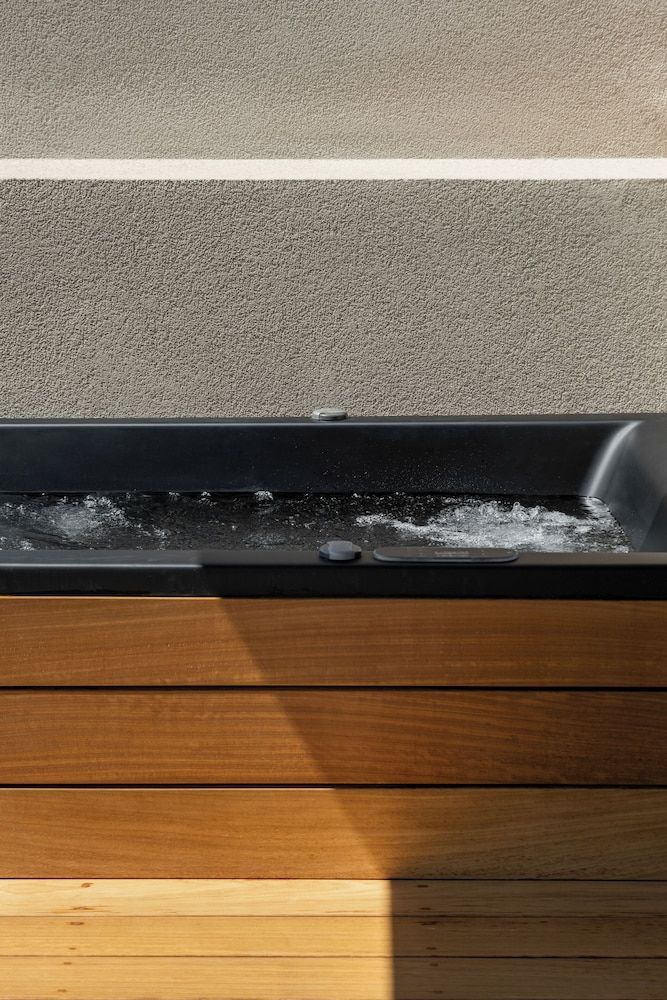 Kuka Luxury Living Athens 1