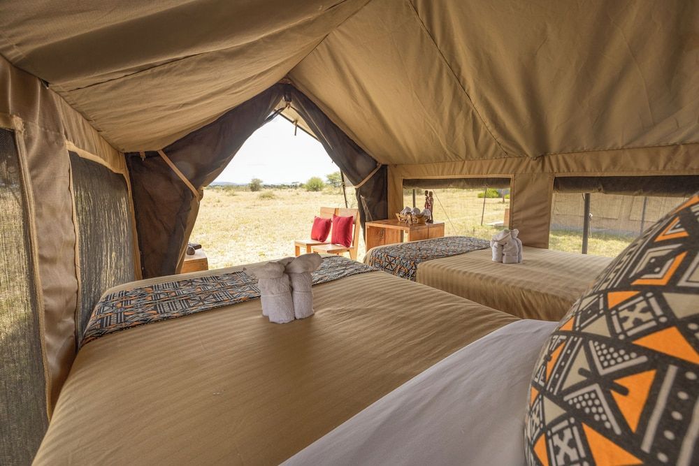 Africa Safari Ngorongoro Ndutu Camping 2