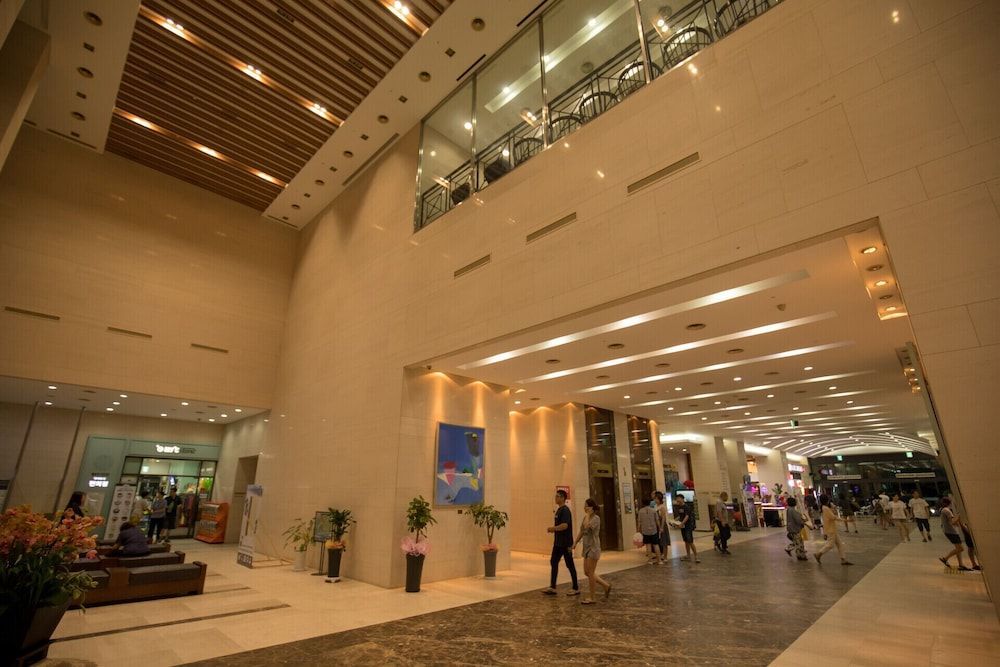 Beache Palace 2