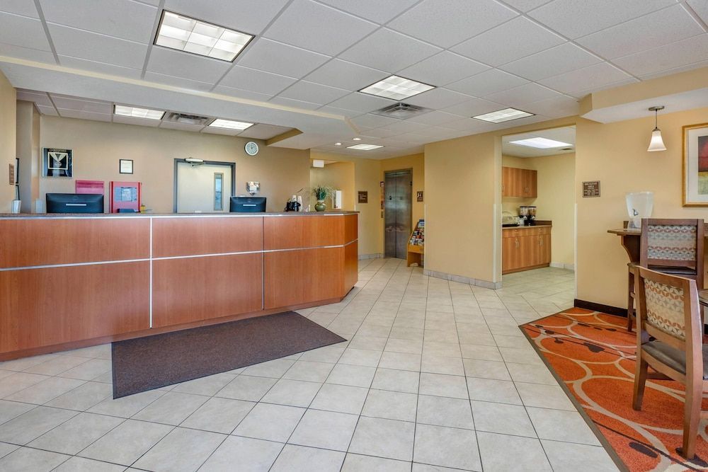 Econo Lodge Inn & Suites Des Moines Fairgrounds Area 2