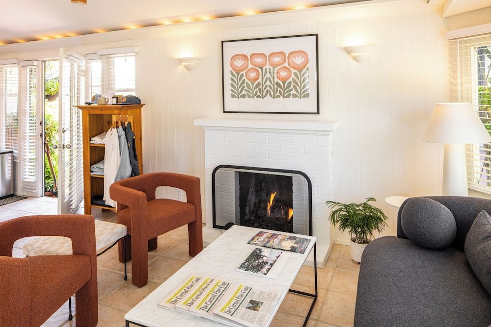 Carmel Fireplace Inn 2