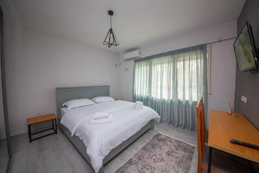 Aerial Hotel & Spa 2