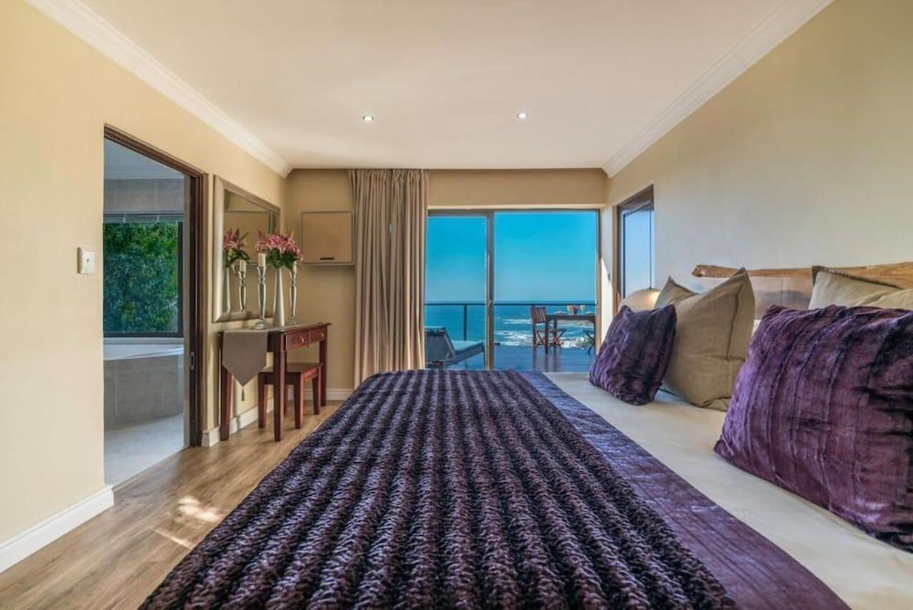 Auberge Cape Guesthouse 2