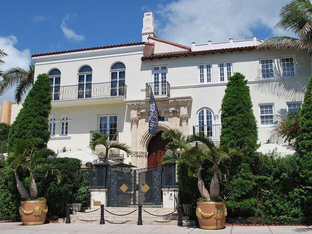 The Villa Casa Casuarina 1