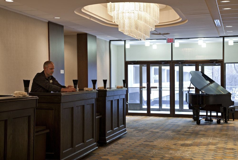 Delta Hotels by Marriott Winnipeg 2