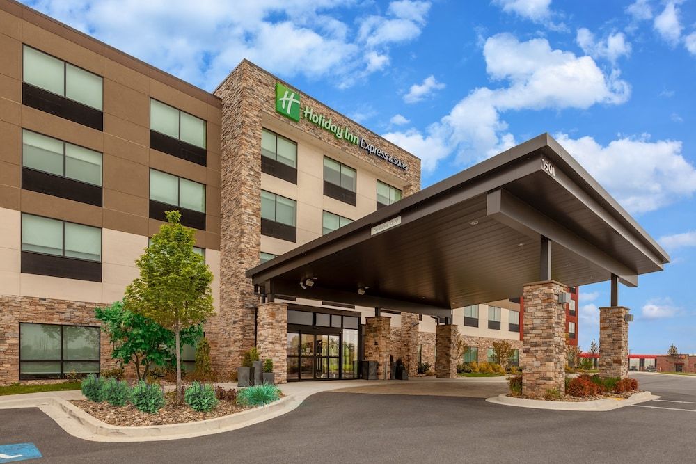 Holiday Inn Express & Suites BRUNSWICK - HARPERS FERRY AREA by IHG 1