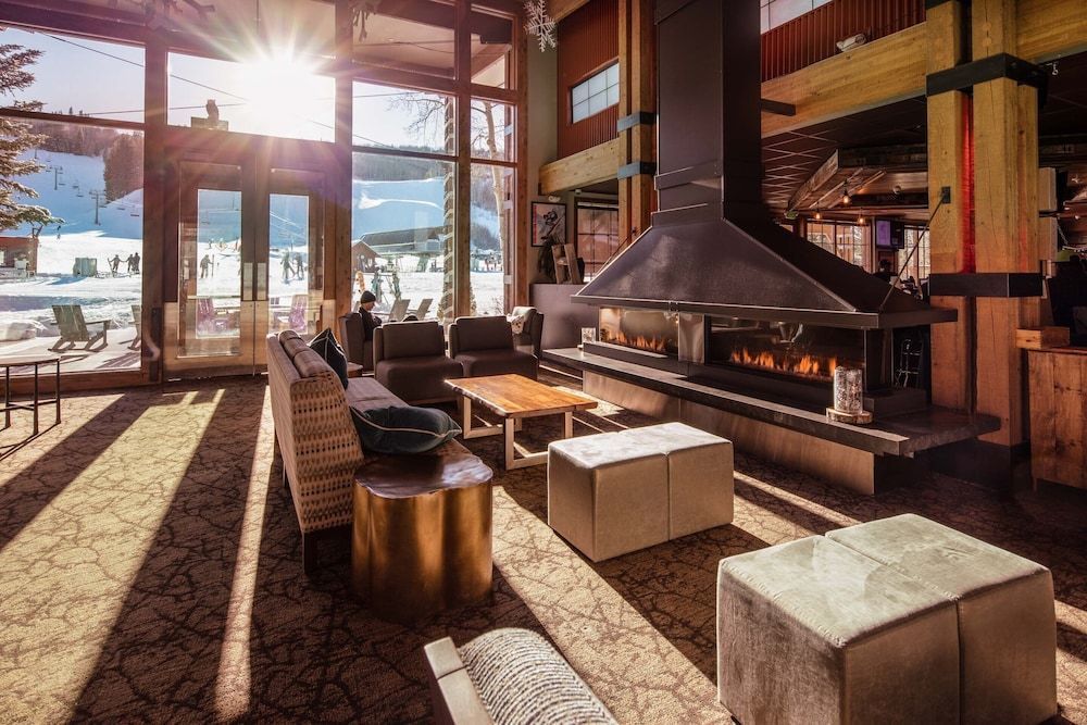 The Inn at Aspen 2