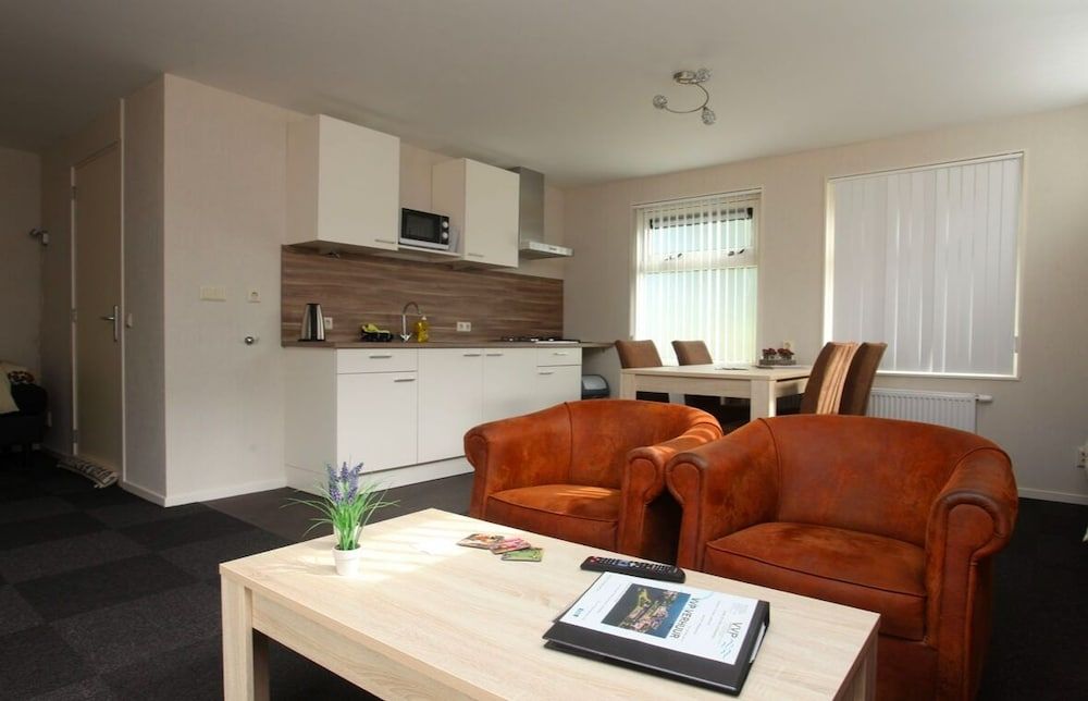 VISSERSLUST Rooms, Apartments and Houseboats 2