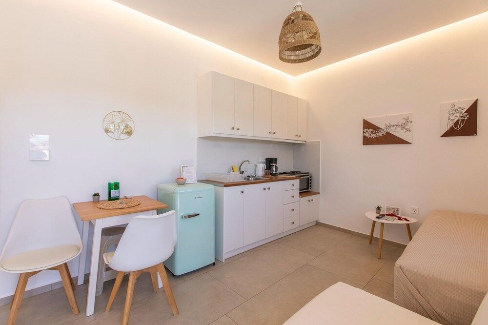 Oxalis Mykonos Apartments 1