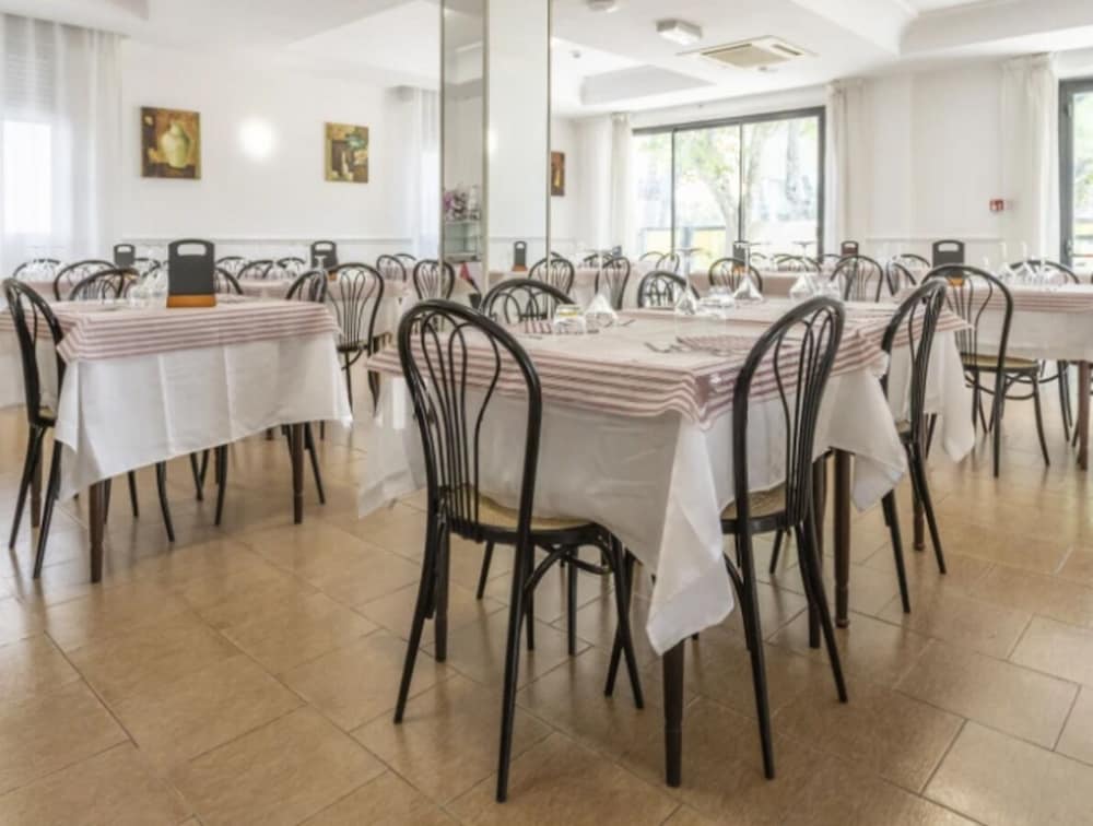 Hotel Family Cristal 1