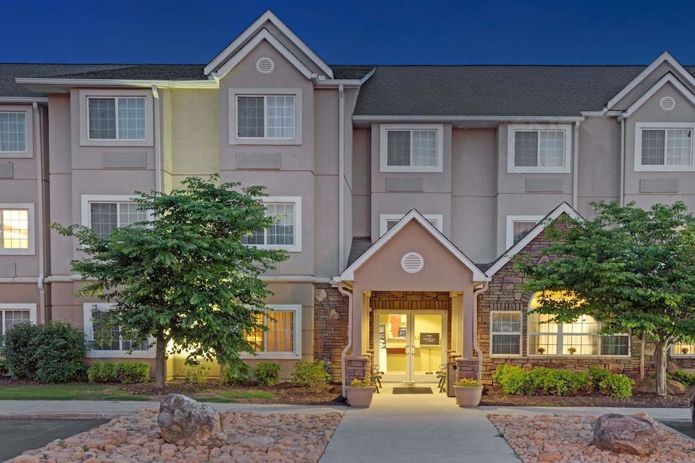 Microtel Inn & Suites by Wyndham Jasper 1
