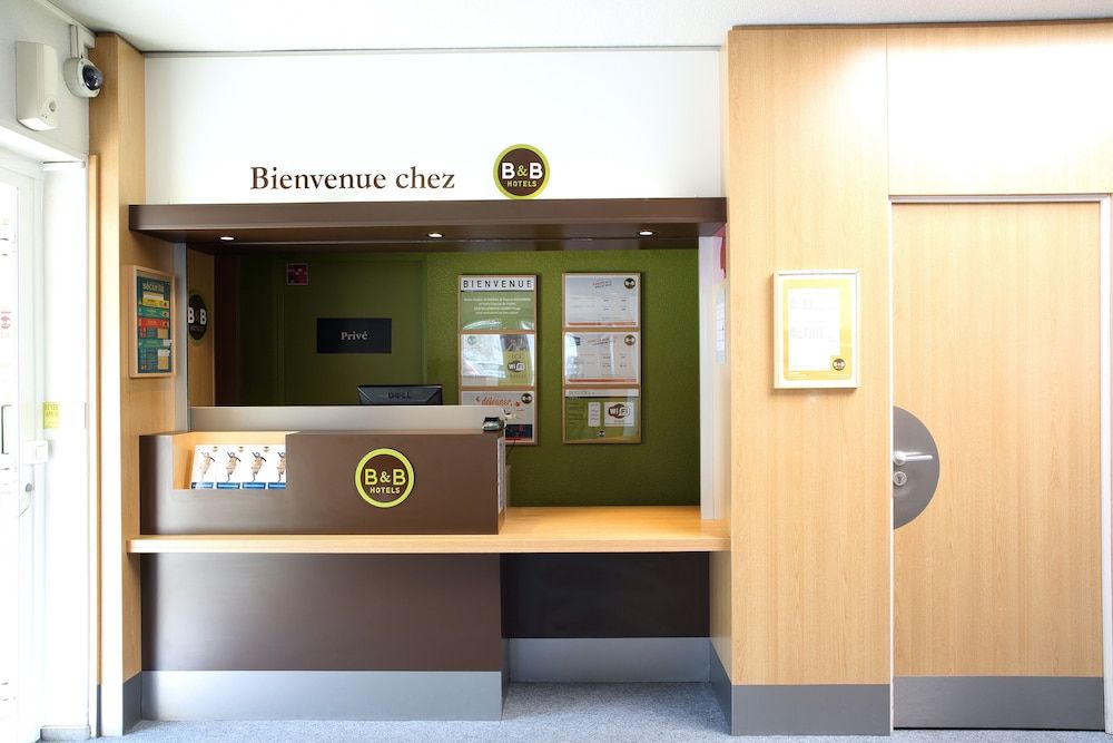 B&B HOTEL Villeneuve Loubet Plage 2
