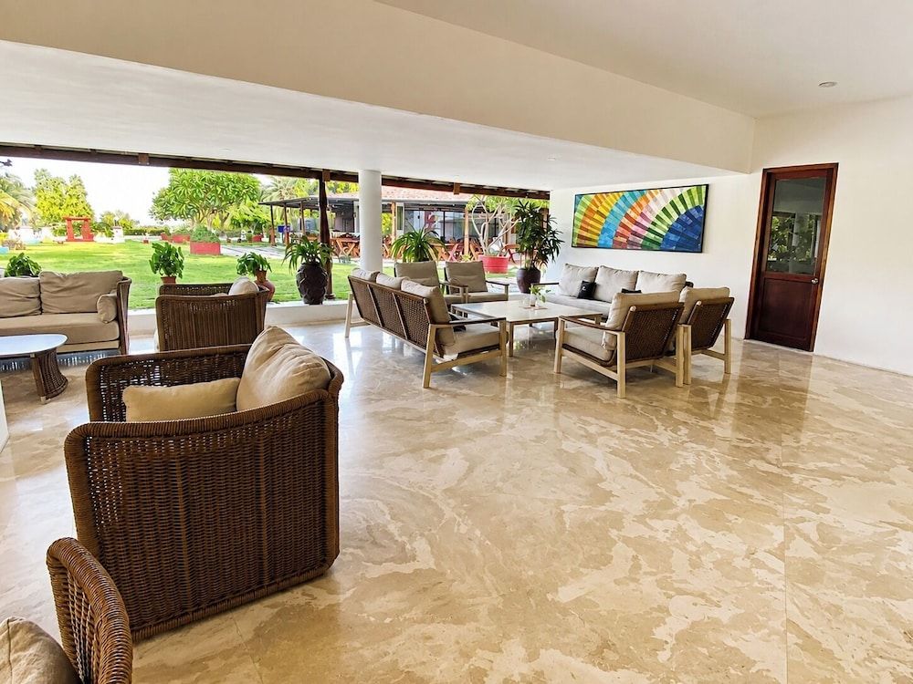 Chariot Beach Resort 2