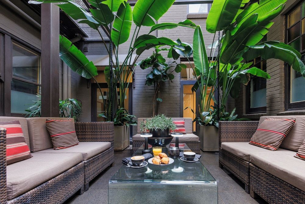 Vulcan Hotel Sydney 2