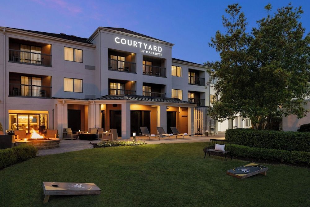 Courtyard by Marriott Greenville 1