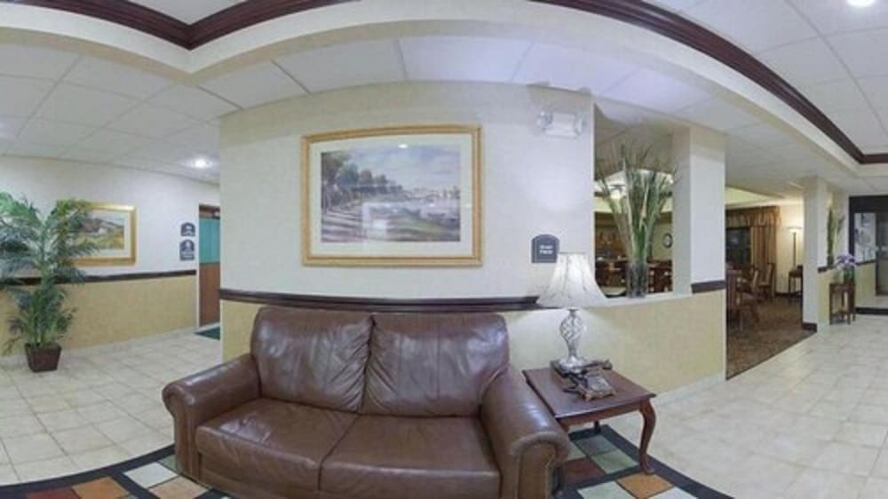 Holiday Inn Express WILMINGTON by IHG 2