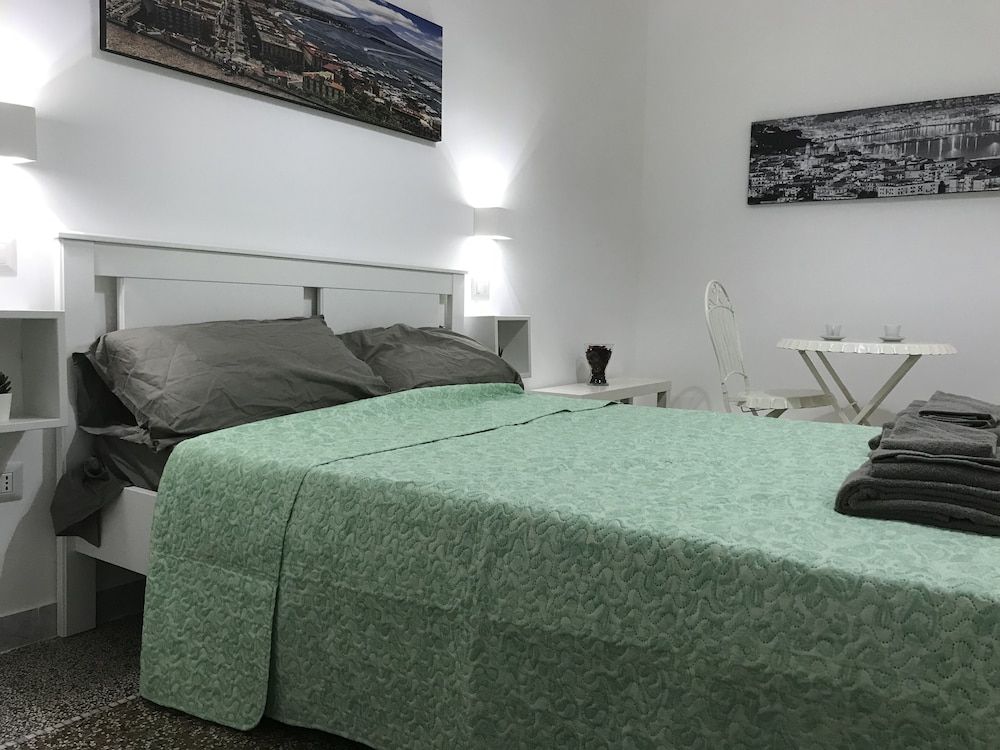 Mellos B&B 2