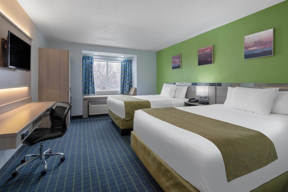 Microtel Inn by Wyndham Lake Norman 1