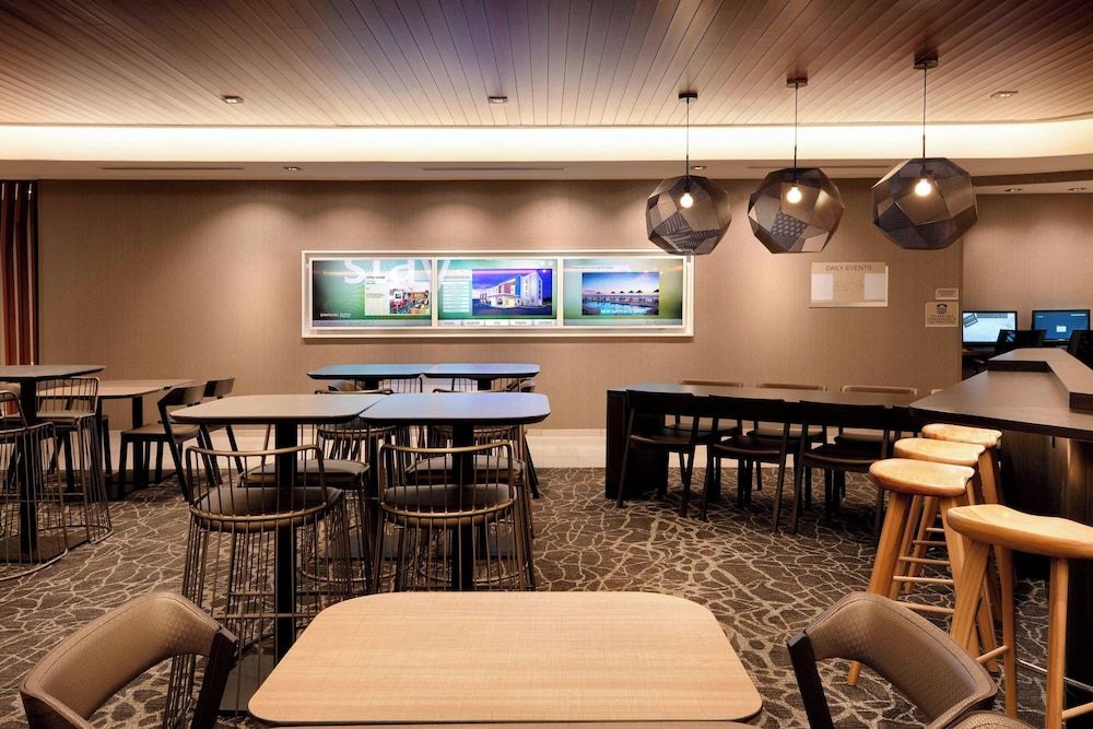 SpringHill Suites by Marriott Hampton Portsmouth 2